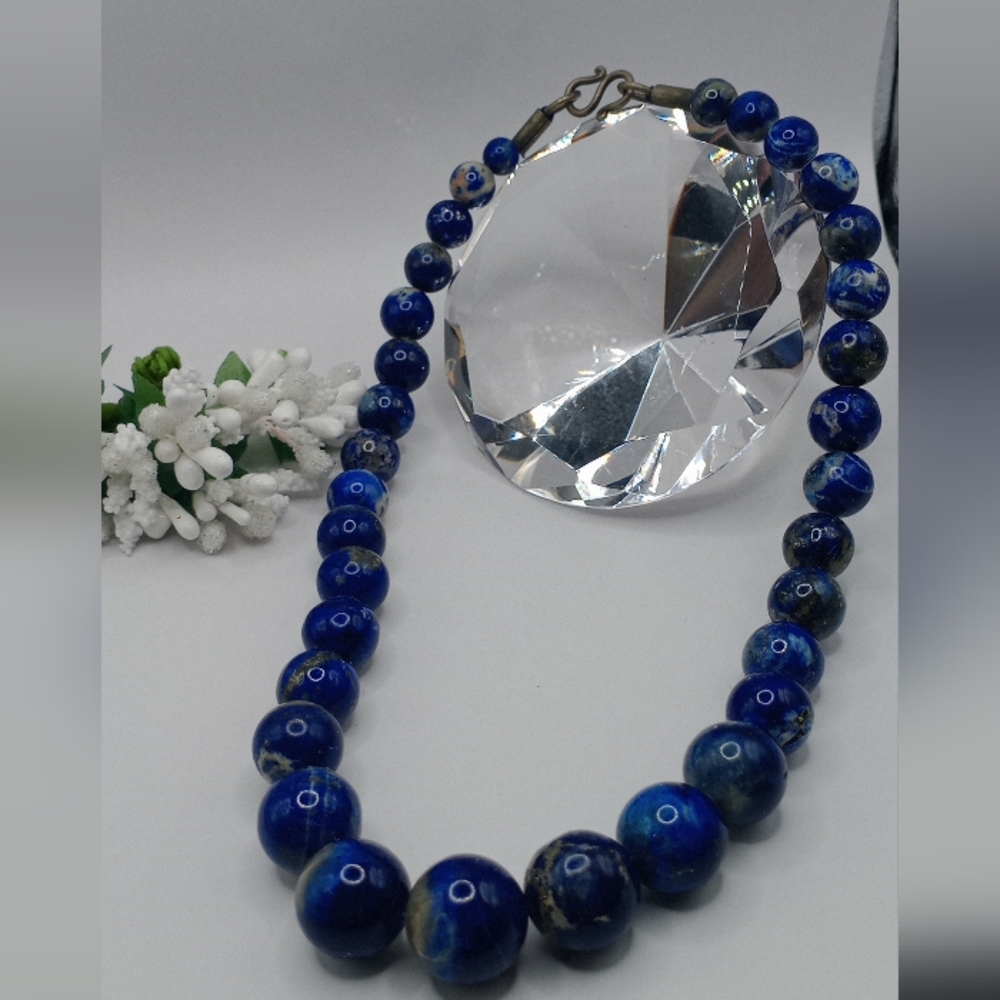 NEW Blue Lapis Lazuli Beaded Necklace with Graduated Design